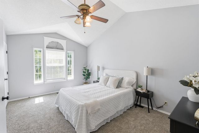 530 E Conestoga Rd, Maize, KS 67101
