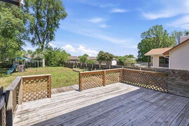 530 E Conestoga Rd, Maize, KS 67101