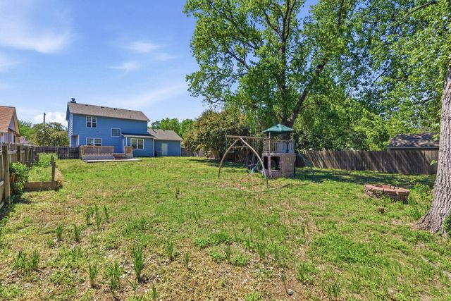 530 E Conestoga Rd, Maize, KS 67101