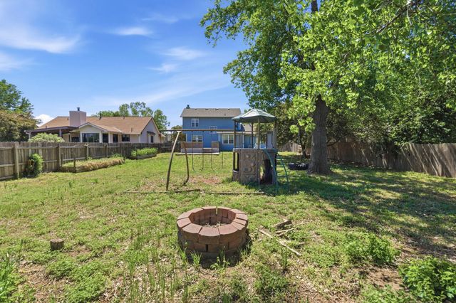 530 E Conestoga Rd, Maize, KS 67101