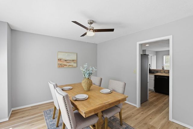 530 E Conestoga Rd, Maize, KS 67101