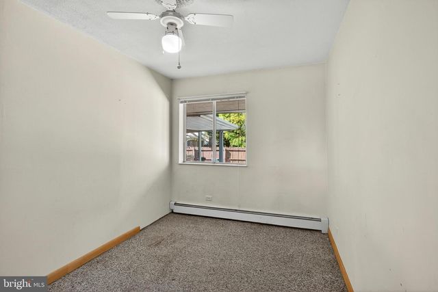 2615 DOGWOOD LN, Norristown, PA 19401