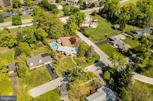 2615 DOGWOOD LN, Norristown, PA 19401