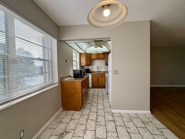 93 Sheffield D 93, West Palm Beach, FL 33417