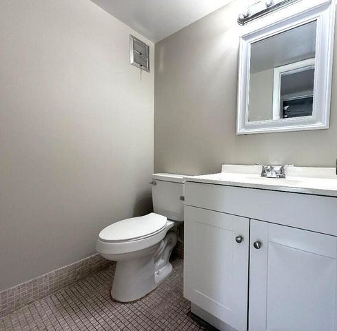93 Sheffield D 93, West Palm Beach, FL 33417