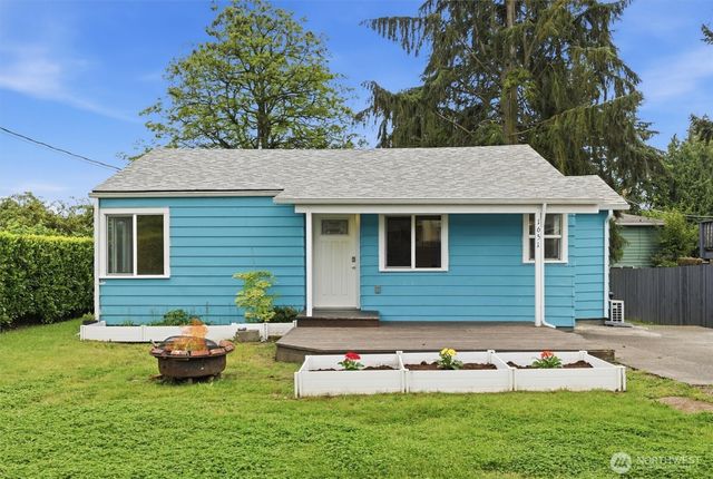 1651 SW 114th Street, Seattle, WA 98146