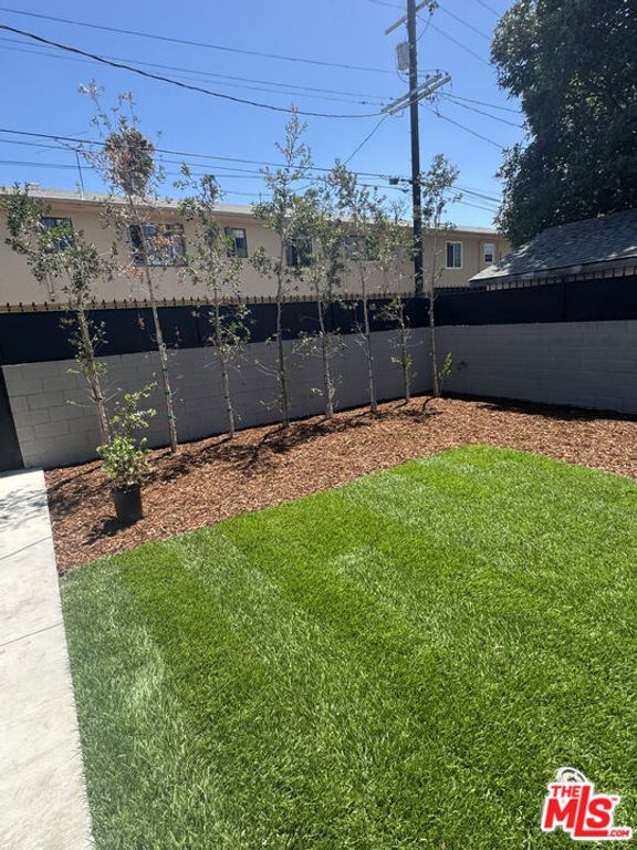 Image 27 of property listing at 5660 Spokane Street, Los Angeles, CA 90016
