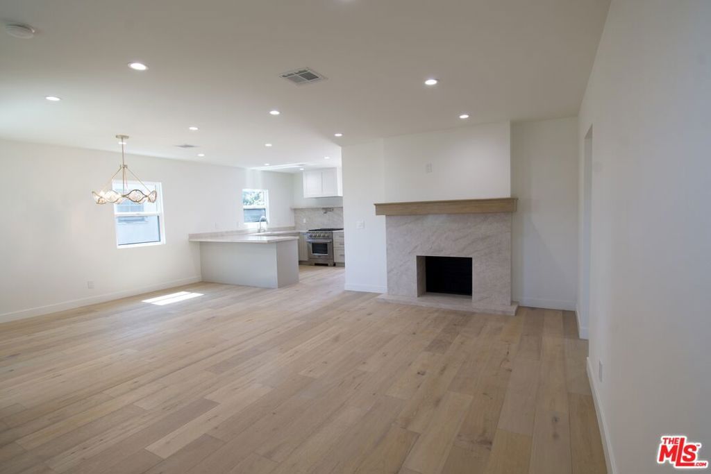 Image 7 of property listing at 5660 Spokane Street, Los Angeles, CA 90016