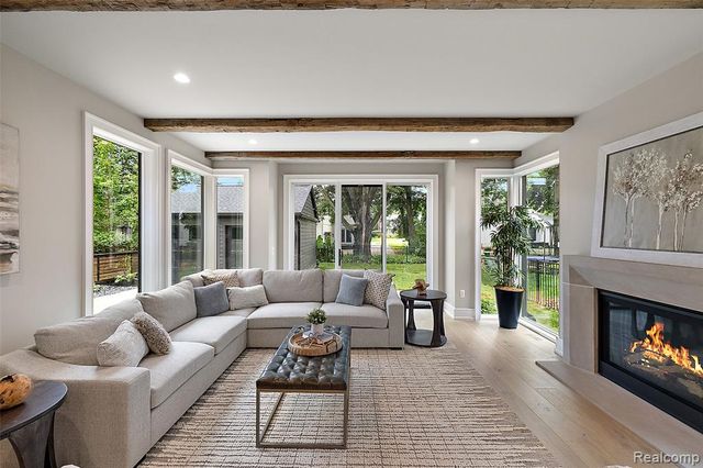 345 Kimberly Street, Birmingham, MI 48009