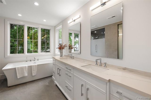 345 Kimberly Street, Birmingham, MI 48009