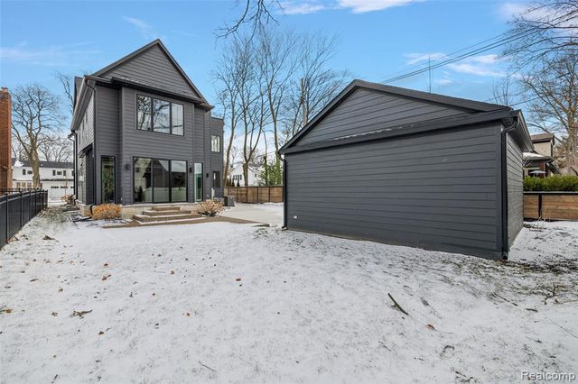 345 Kimberly Street, Birmingham, MI 48009