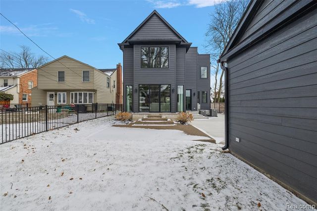 345 Kimberly Street, Birmingham, MI 48009