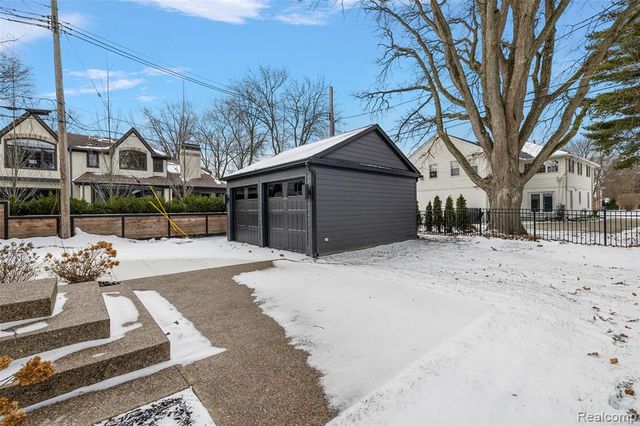 345 Kimberly Street, Birmingham, MI 48009