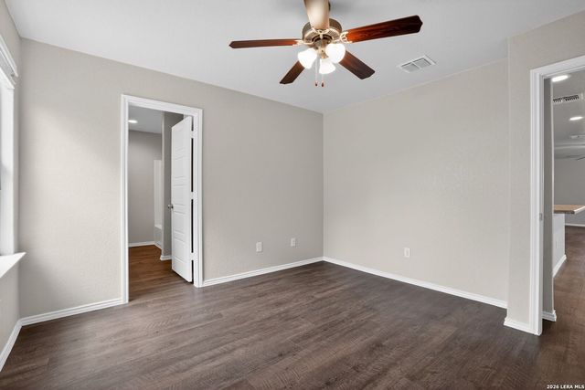 3917 ASHER ALY, St Hedwig, TX 78152