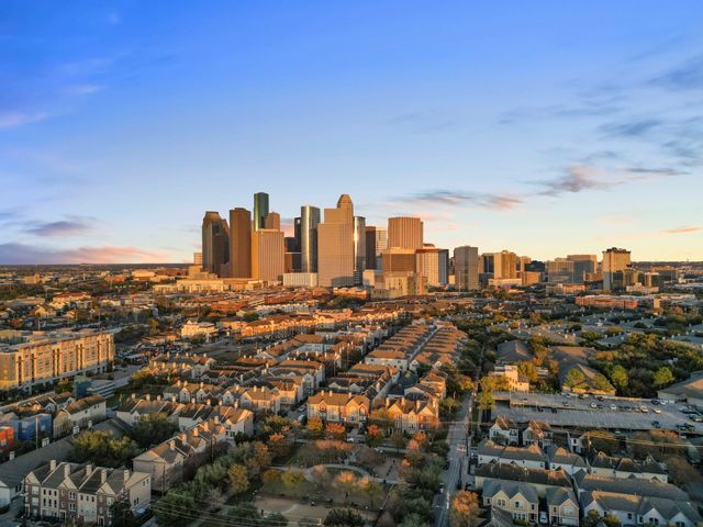 1900 Genesee Street 403, Houston, TX 77006