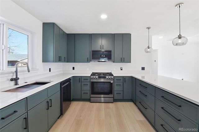 1431 S Glencoe Street, Denver, CO 80222