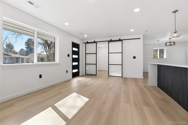 1431 S Glencoe Street, Denver, CO 80222