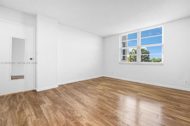 250 Jacaranda Dr 508, Plantation, FL 33324