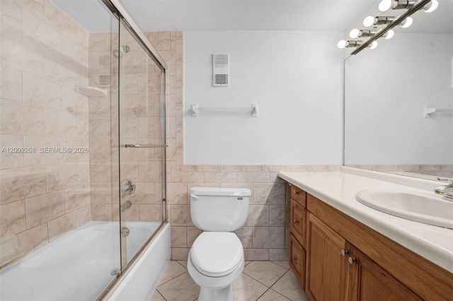 250 Jacaranda Dr 508, Plantation, FL 33324