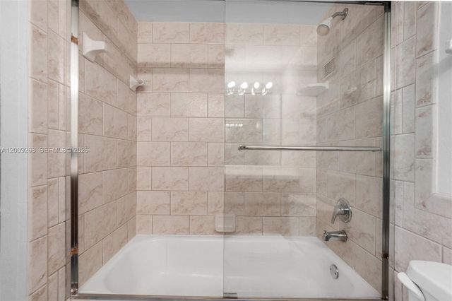 250 Jacaranda Dr 508, Plantation, FL 33324