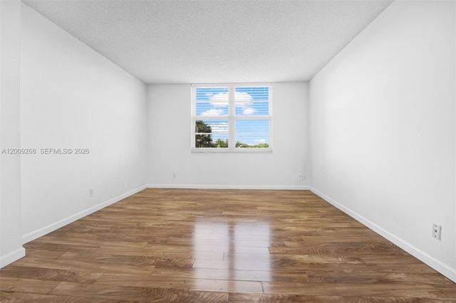 250 Jacaranda Dr 508, Plantation, FL 33324