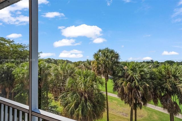 250 Jacaranda Dr 508, Plantation, FL 33324