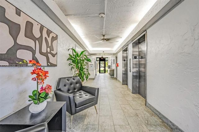 250 Jacaranda Dr 508, Plantation, FL 33324