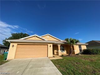 1104 NW 11th PL, Cape Coral, FL 33993