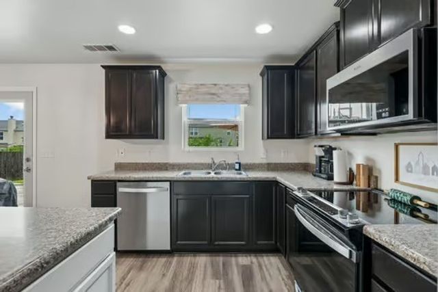 168 Slaters Dr, Lebanon, TN 37087