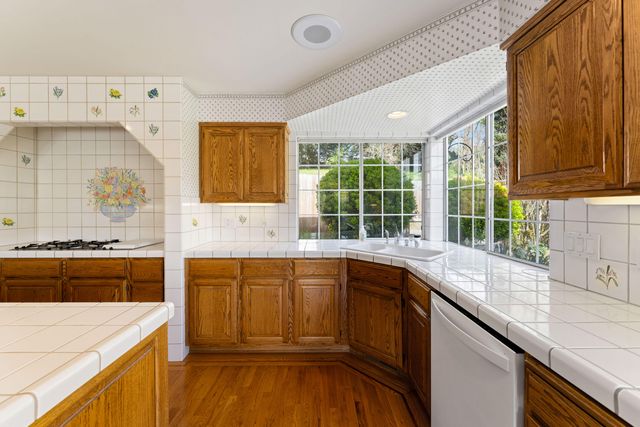 1345 NE 9th Street, Grants Pass, OR 97526