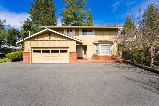 1345 NE 9th Street, Grants Pass, OR 97526
