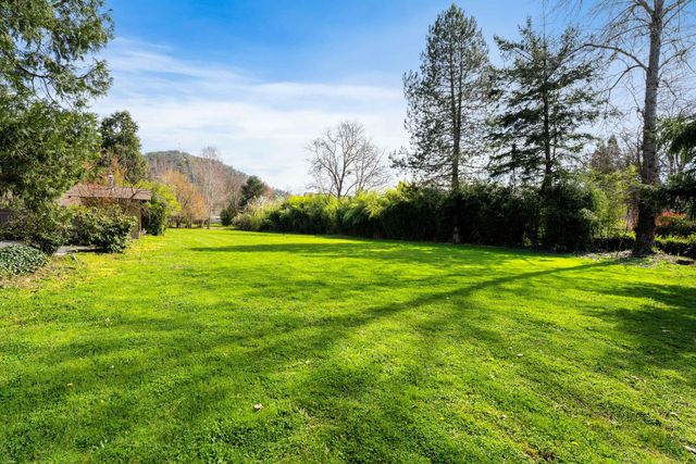 1345 NE 9th Street, Grants Pass, OR 97526