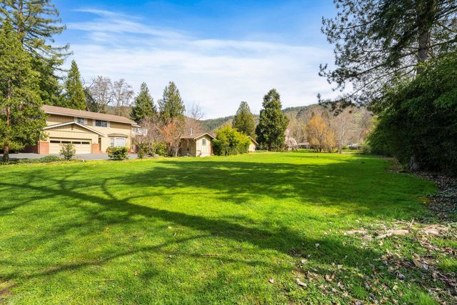 1345 NE 9th Street, Grants Pass, OR 97526