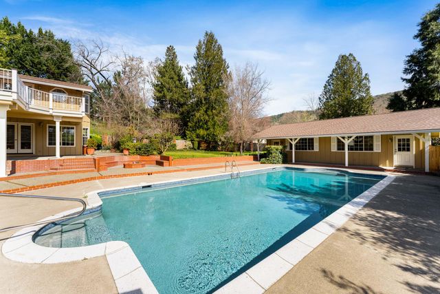 1345 NE 9th Street, Grants Pass, OR 97526