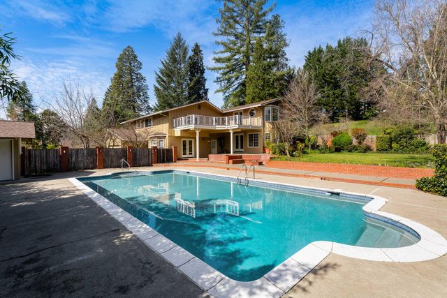 1345 NE 9th Street, Grants Pass, OR 97526