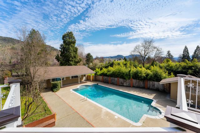 1345 NE 9th Street, Grants Pass, OR 97526