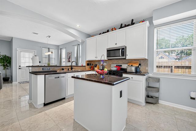 15975 W Bellefontaine Way, Tomball, TX 77377