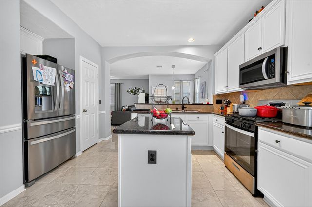 15975 W Bellefontaine Way, Tomball, TX 77377