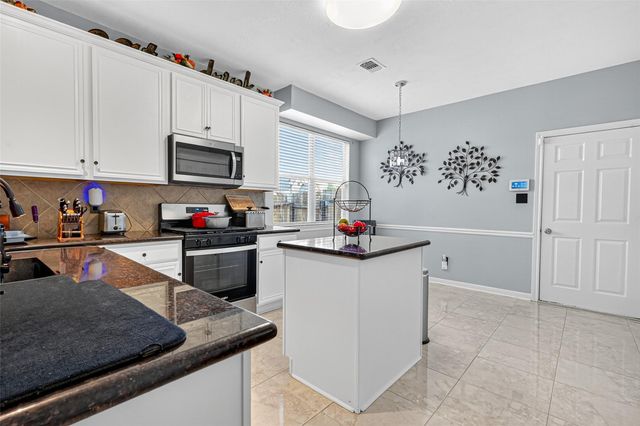 15975 W Bellefontaine Way, Tomball, TX 77377