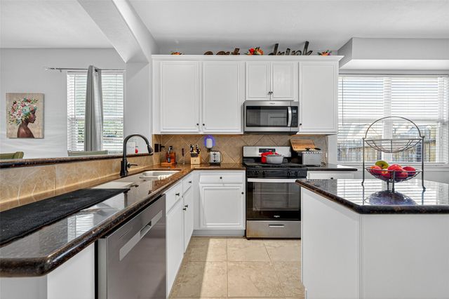 15975 W Bellefontaine Way, Tomball, TX 77377