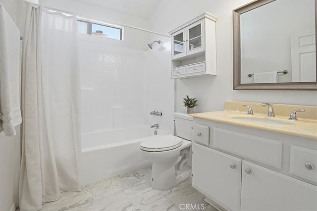 9960 Owensmouth Ave 21, Chatsworth, CA 91311