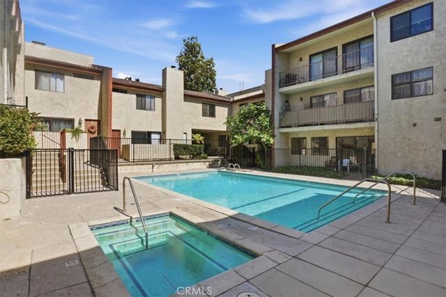 9960 Owensmouth Ave 21, Chatsworth, CA 91311