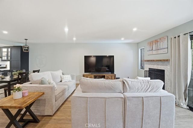 9960 Owensmouth Ave 21, Chatsworth, CA 91311