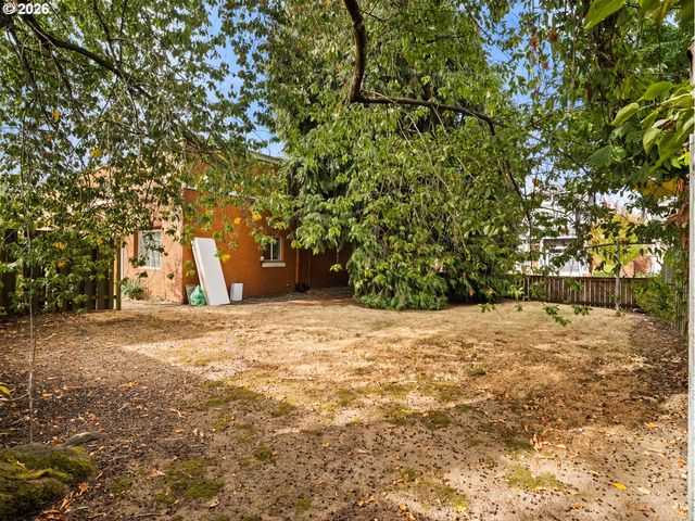 9004 N MOHAWK Ave, Portland, OR 97203