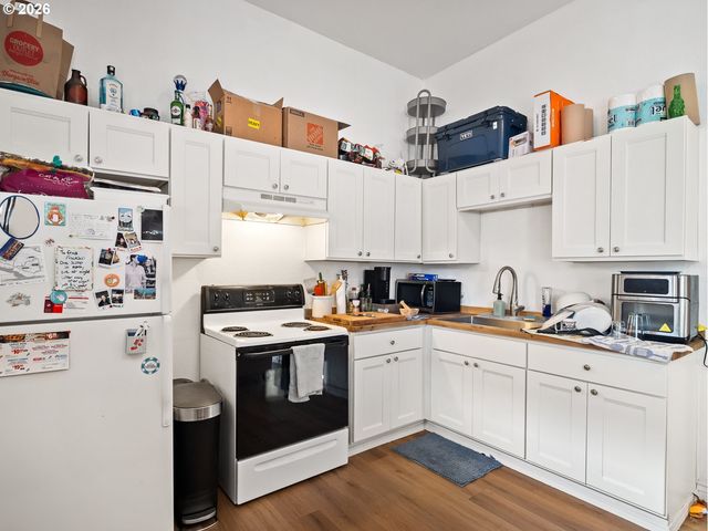 9004 N MOHAWK Ave, Portland, OR 97203