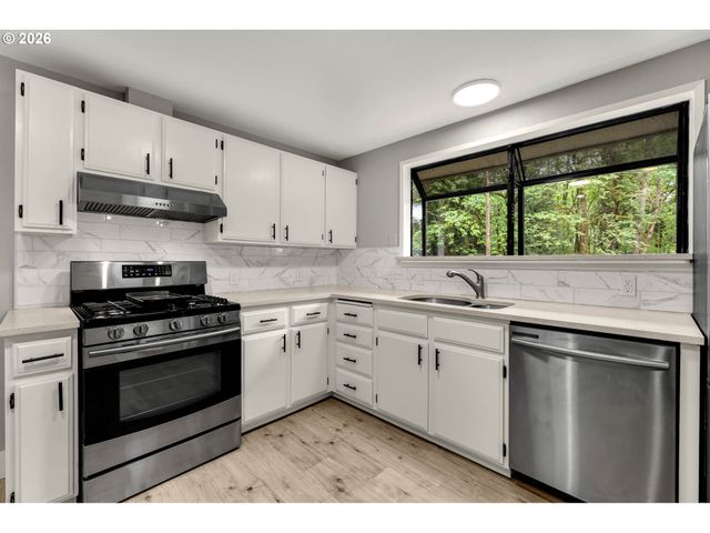 30921 Nw SPENCER Rd, La Center, WA 98629