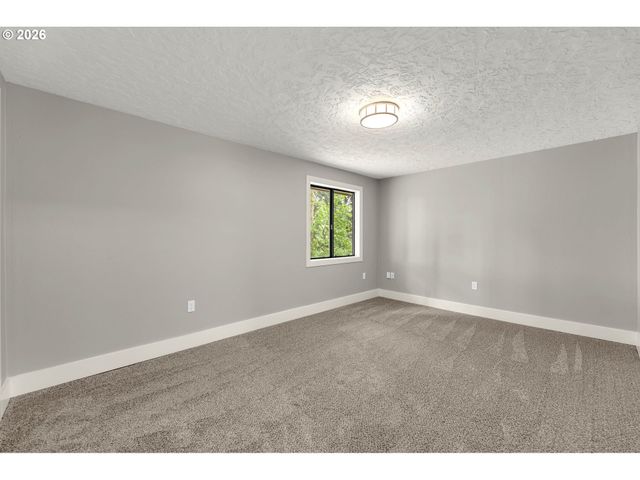 30921 Nw SPENCER Rd, La Center, WA 98629