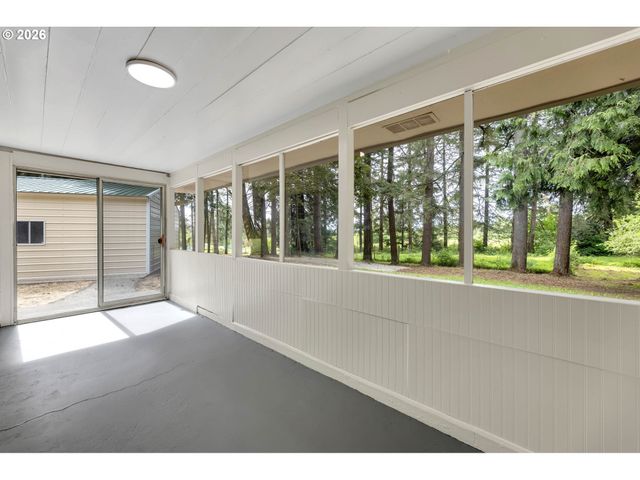 30921 Nw SPENCER Rd, La Center, WA 98629