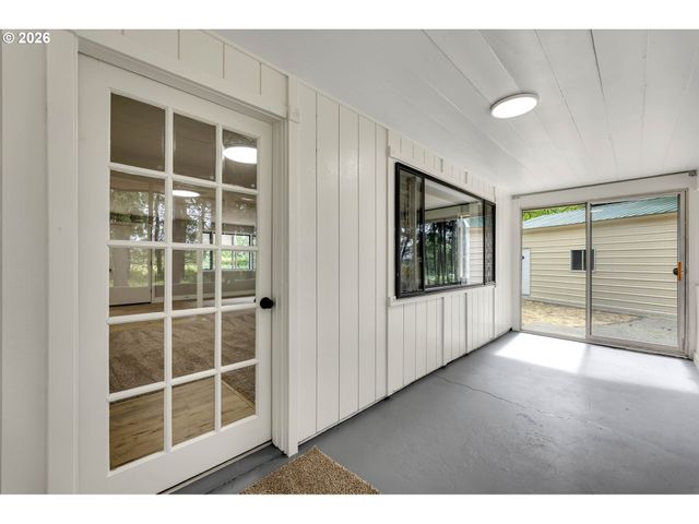 30921 Nw SPENCER Rd, La Center, WA 98629