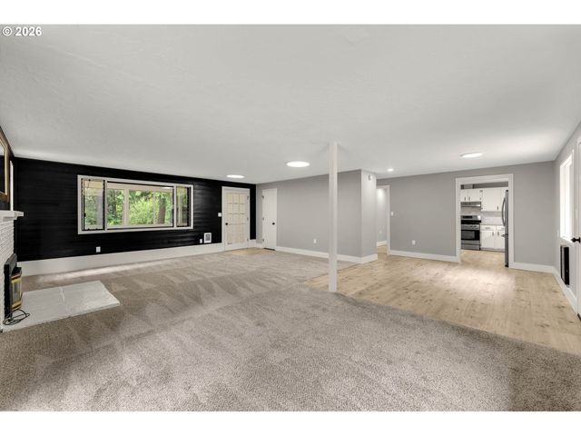 30921 Nw SPENCER Rd, La Center, WA 98629